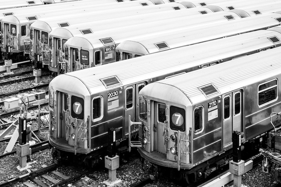 AdobeStock_Queens7Train